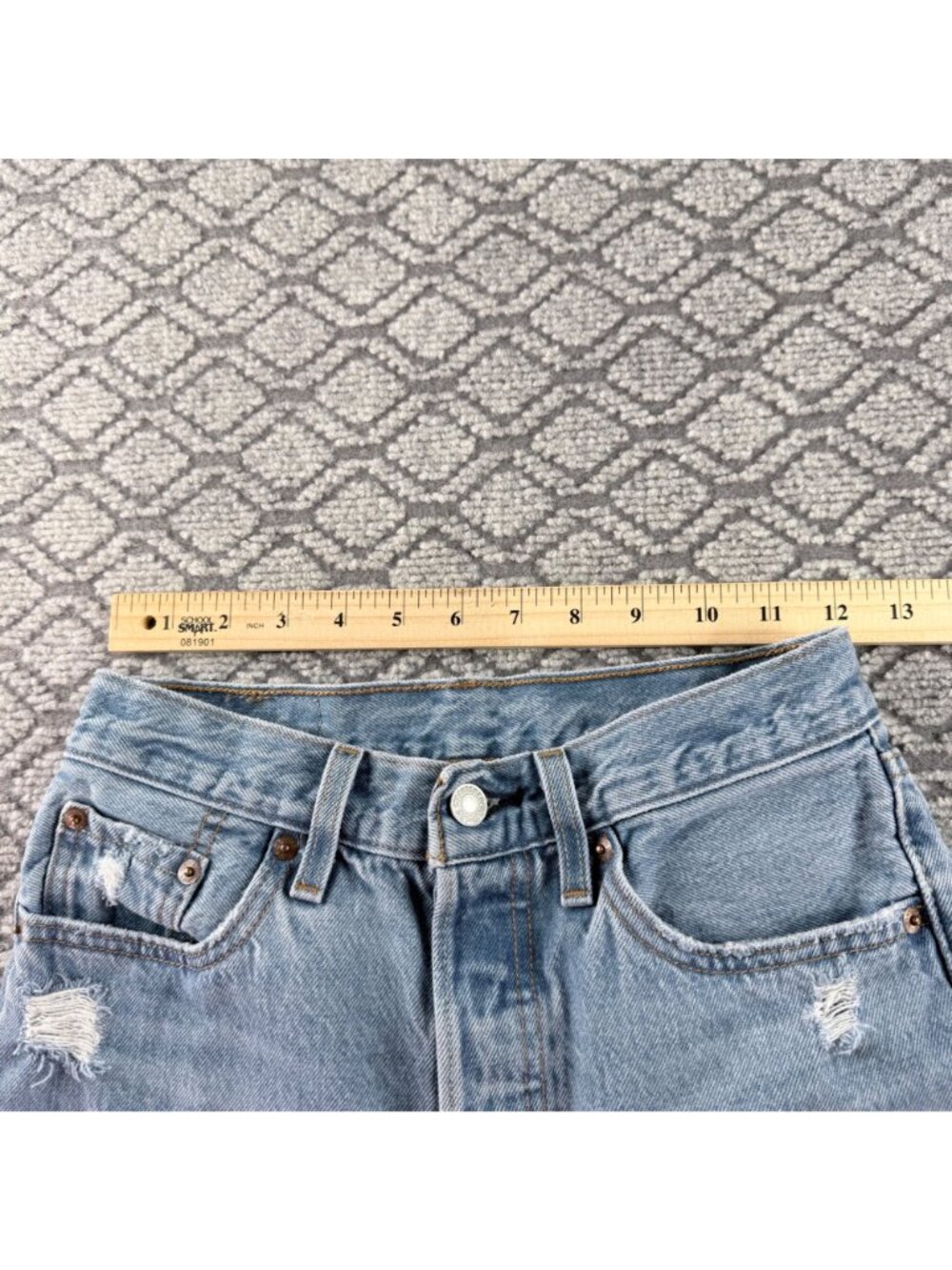 Levi’s 501 Distressed Light Wash Straight Leg Denim Jeans Size W24 L26 - Picture 16 of 16